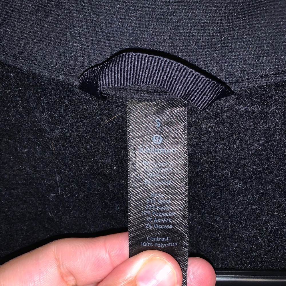 Lululemon jacket - Picture 4 of 4